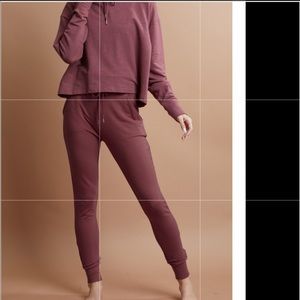 BRAND NEW WITH TAGS SAVVI JOGGERS